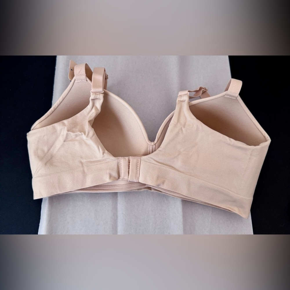 Truekind Supportive Comfort Wireless
Shaping Bra Nude/Beige  Size Large NWT - Picture 5 of 8
